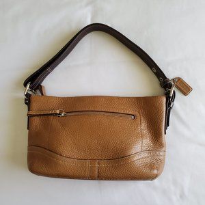 VINTAGE COACH C0782-F10942: Used Excellent Condition Tan Pebble Leather Baguette